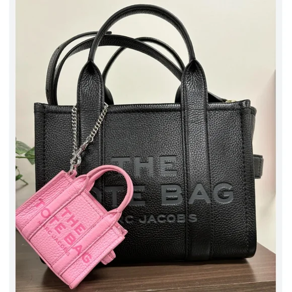 In Search Of Marc Jacobs to Trade For - Picture 4 of 9